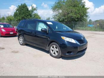  Salvage Toyota Sienna