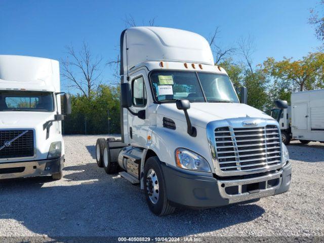  Salvage Freightliner Cascadia 113