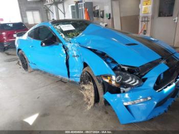  Salvage Ford Mustang