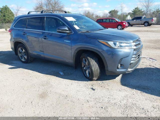  Salvage Toyota Highlander