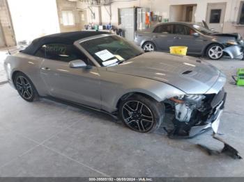  Salvage Ford Mustang