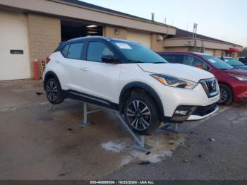  Salvage Nissan Kicks