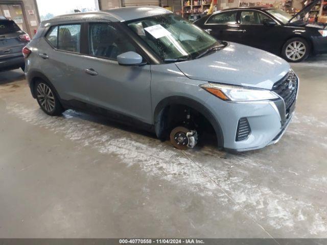  Salvage Nissan Kicks