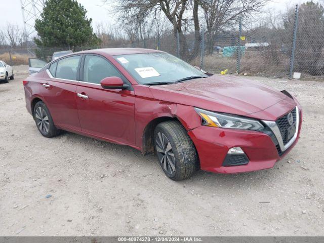  Salvage Nissan Altima