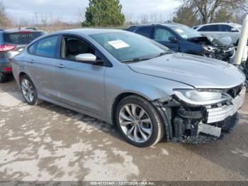  Salvage Chrysler 200