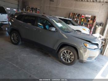  Salvage Jeep Cherokee