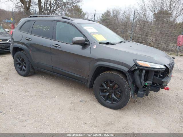  Salvage Jeep Cherokee