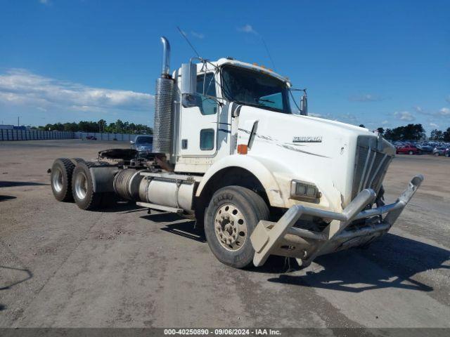  Salvage Kenworth T800