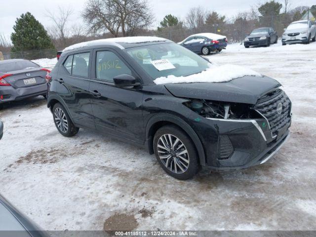  Salvage Nissan Kicks