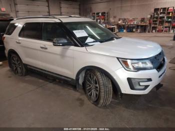  Salvage Ford Explorer