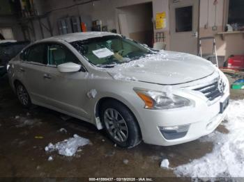  Salvage Nissan Altima