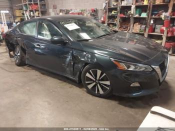  Salvage Nissan Altima