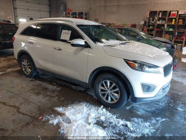  Salvage Kia Sorento