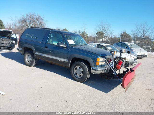  Salvage GMC Yukon