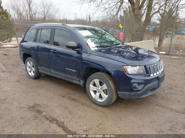  Salvage Jeep Compass