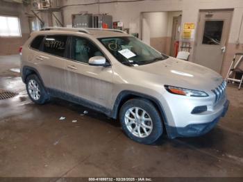  Salvage Jeep Cherokee