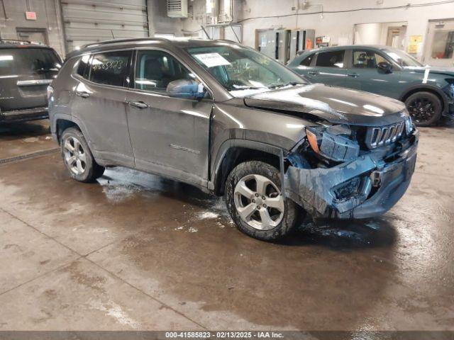  Salvage Jeep Compass