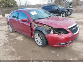  Salvage Chrysler 200