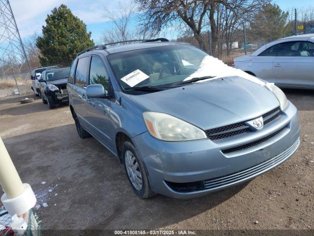  Salvage Toyota Sienna