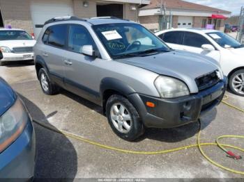  Salvage Hyundai TUCSON