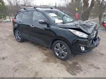  Salvage Hyundai TUCSON