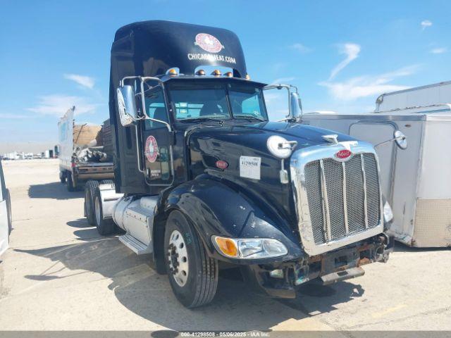  Salvage Peterbilt 386