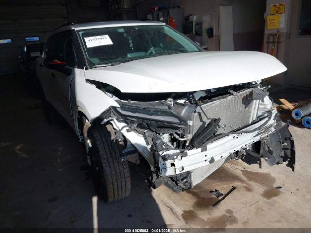  Salvage Chevrolet Blazer