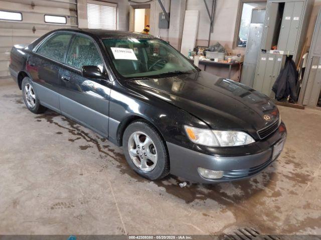  Salvage Lexus Es