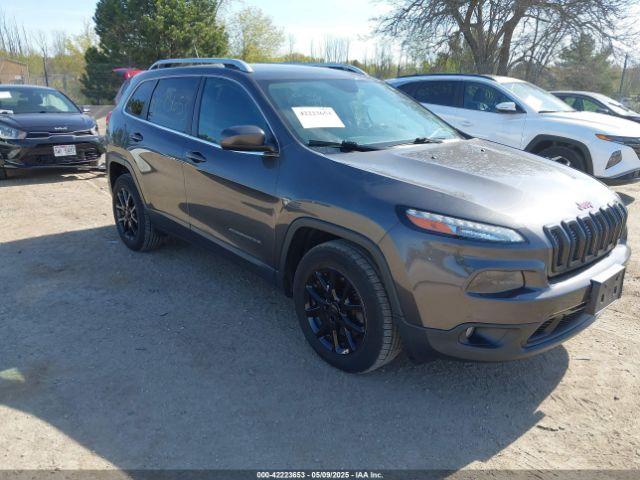  Salvage Jeep Cherokee