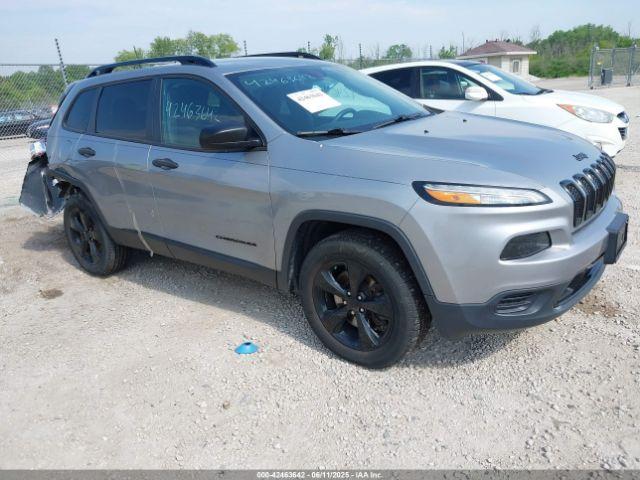 Salvage Jeep Cherokee