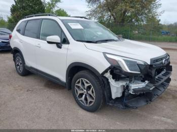  Salvage Subaru Forester