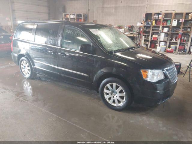  Salvage Chrysler Town & Country