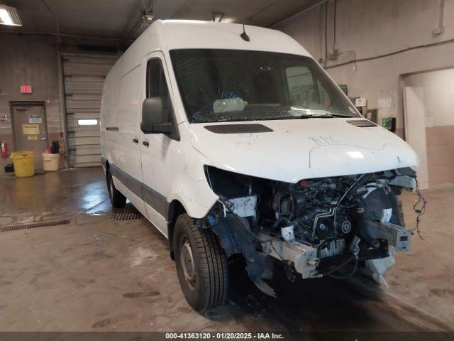  Salvage Mercedes-Benz Sprinter 2500
