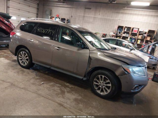  Salvage Nissan Pathfinder