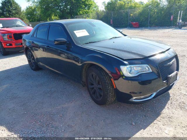  Salvage Chrysler 300