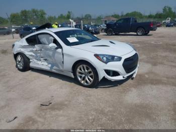  Salvage Hyundai Genesis