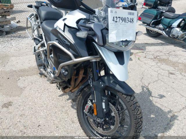  Salvage Triumph Motorcycle Tiger