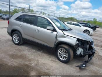  Salvage Kia Sorento