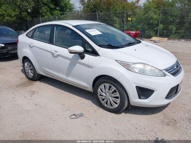  Salvage Ford Fiesta