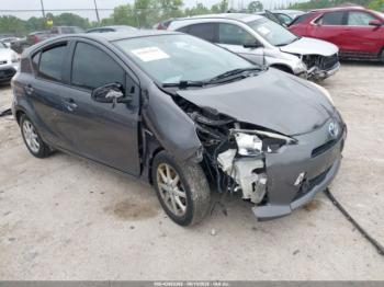  Salvage Toyota Prius c
