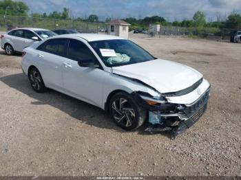 Salvage Hyundai ELANTRA