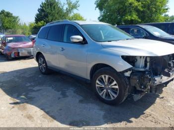  Salvage Nissan Pathfinder