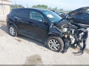  Salvage Hyundai TUCSON