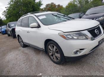  Salvage Nissan Pathfinder
