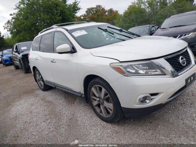  Salvage Nissan Pathfinder