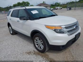  Salvage Ford Explorer