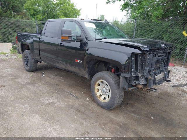  Salvage Chevrolet Silverado 2500