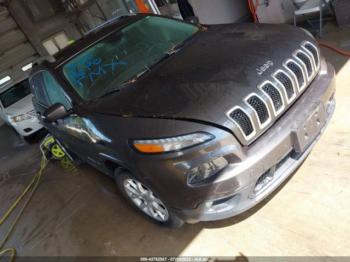  Salvage Jeep Cherokee