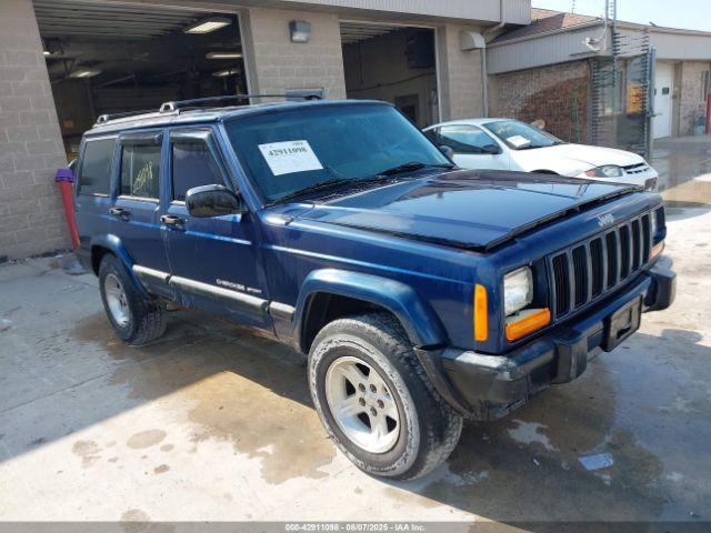  Salvage Jeep Cherokee