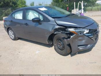  Salvage Nissan Versa